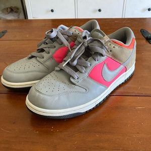 Vintage Nike Dunk Low 2007